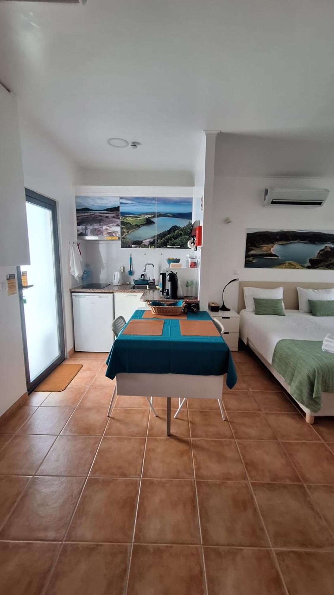 Caminhos Nos Levam Pela Ilha Lejlighed Ponta Delgada Eksteriør billede